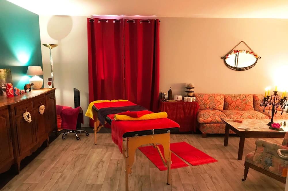 Photo of Livingroom in Besse-en-Chandesse