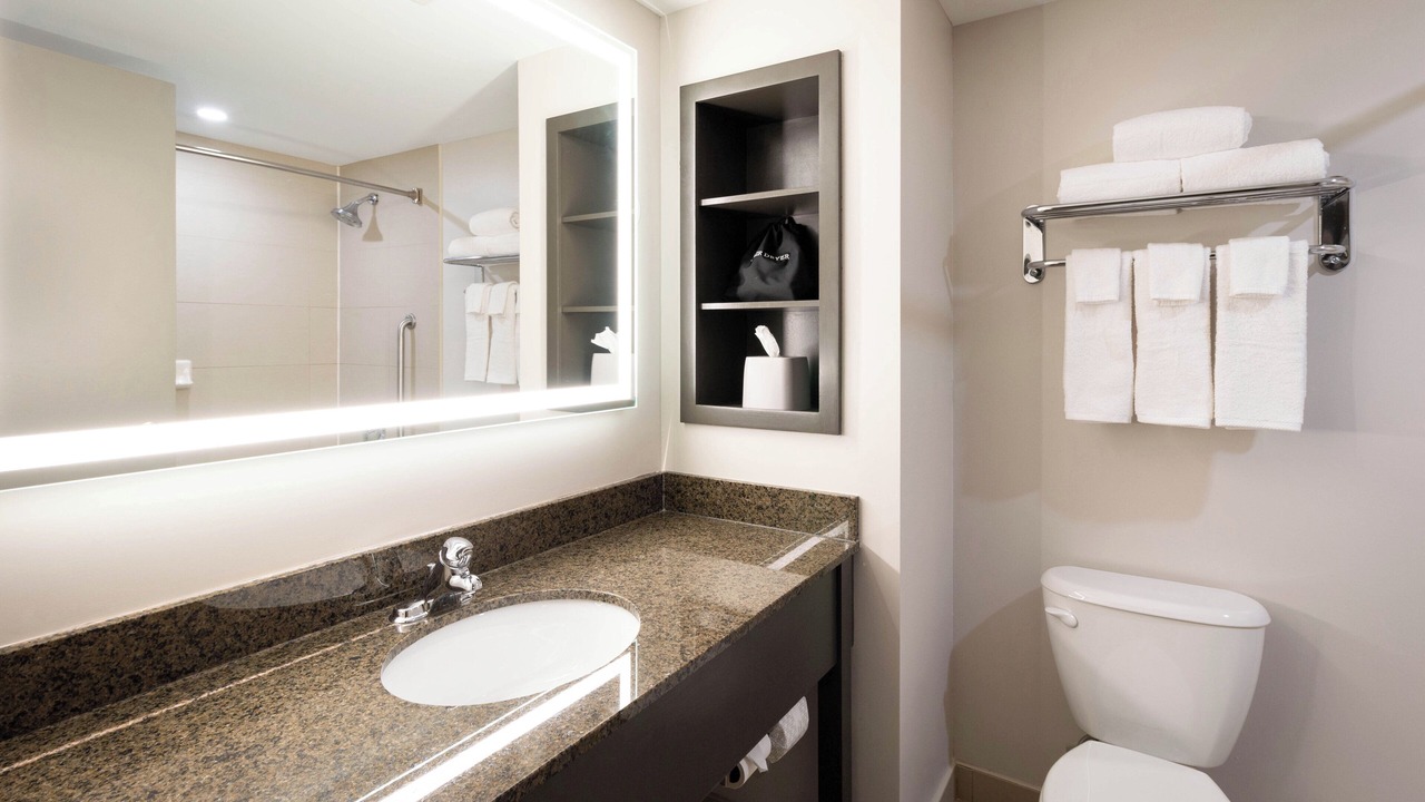 Photo of Bathroom in Rideau Heights