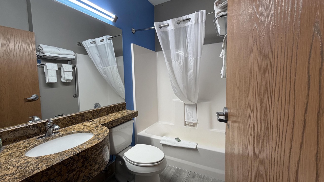 Photo of Bathroom in Roseland
