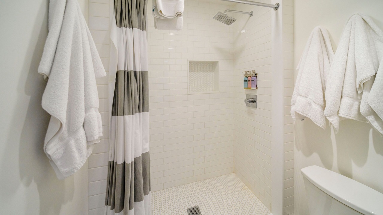 Photo of Bathroom in Duboce Triangle