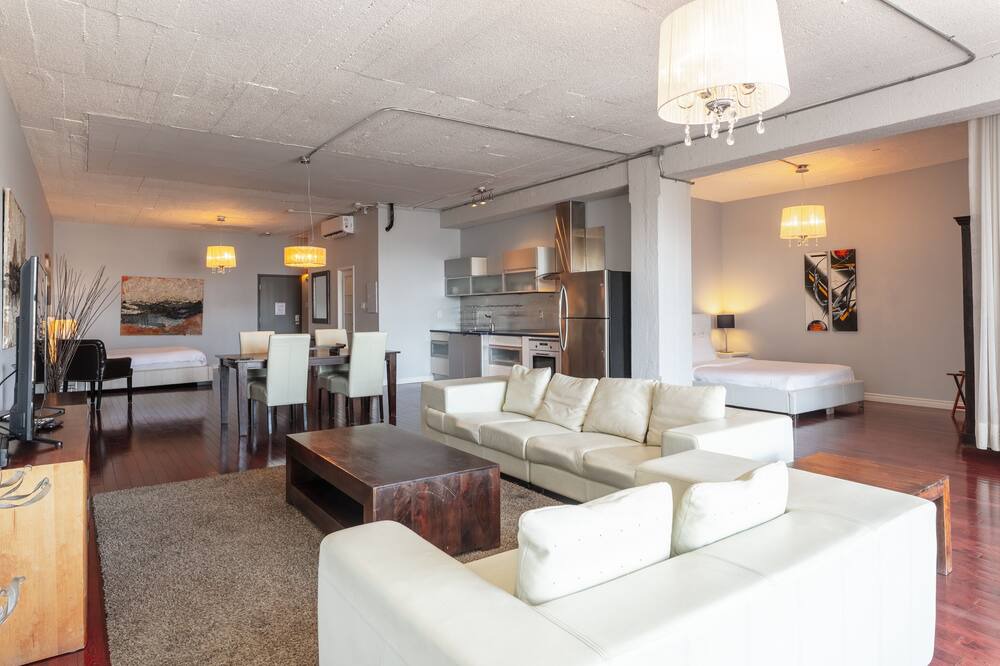 Photo of Livingroom in Latin Quarter
