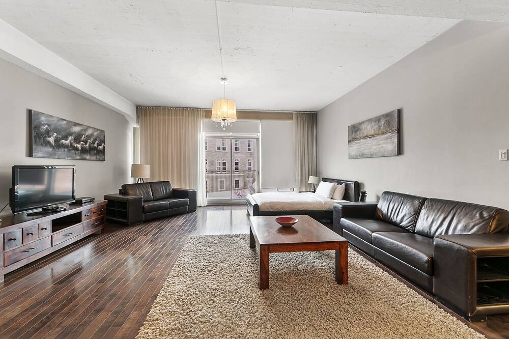 Photo of Bedroom in Latin Quarter