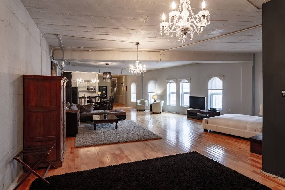 Photo of Livingroom in Latin Quarter