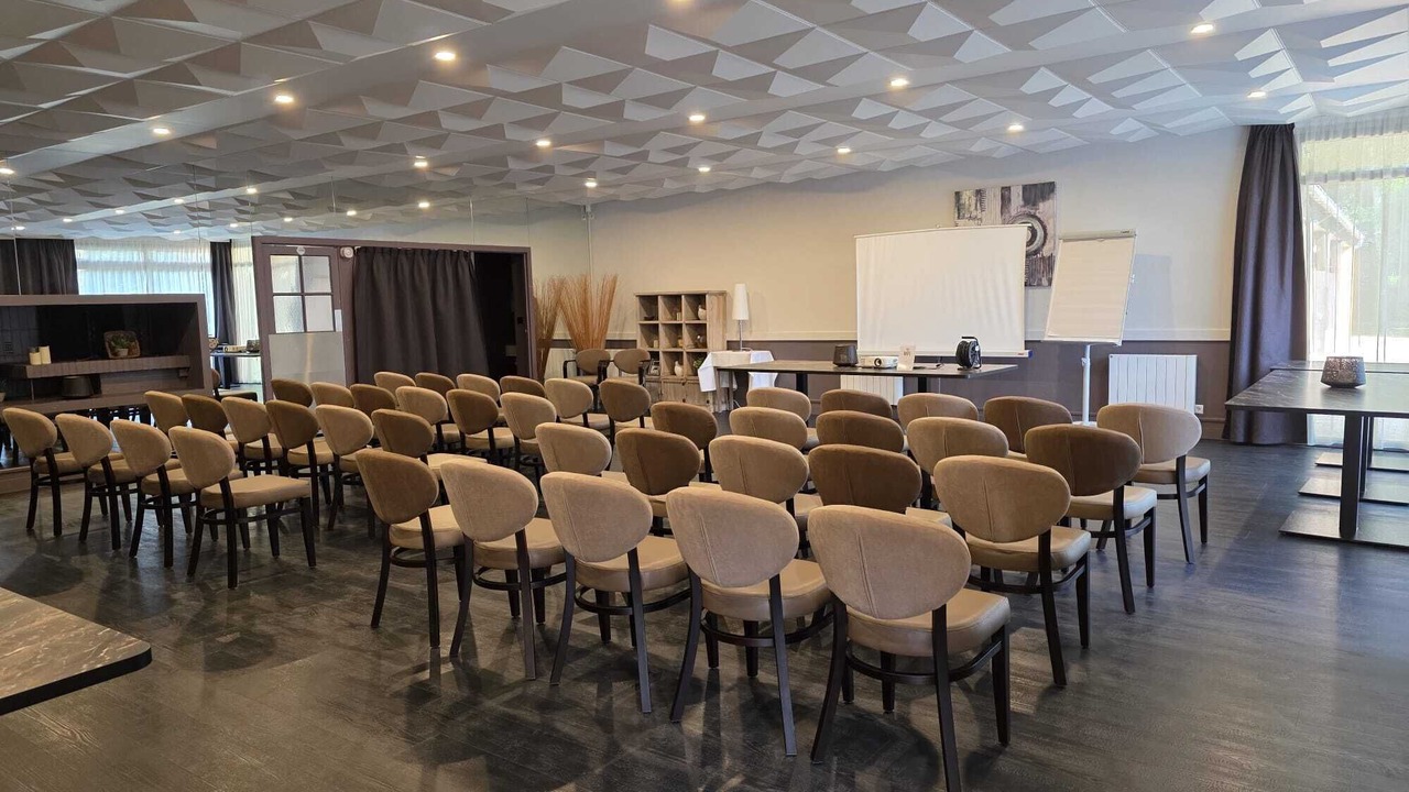 Photo of Others in Voves