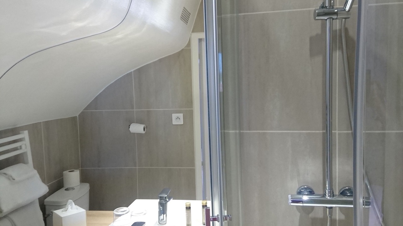 Photo of Bathroom in Saint-Jean-le-Blanc