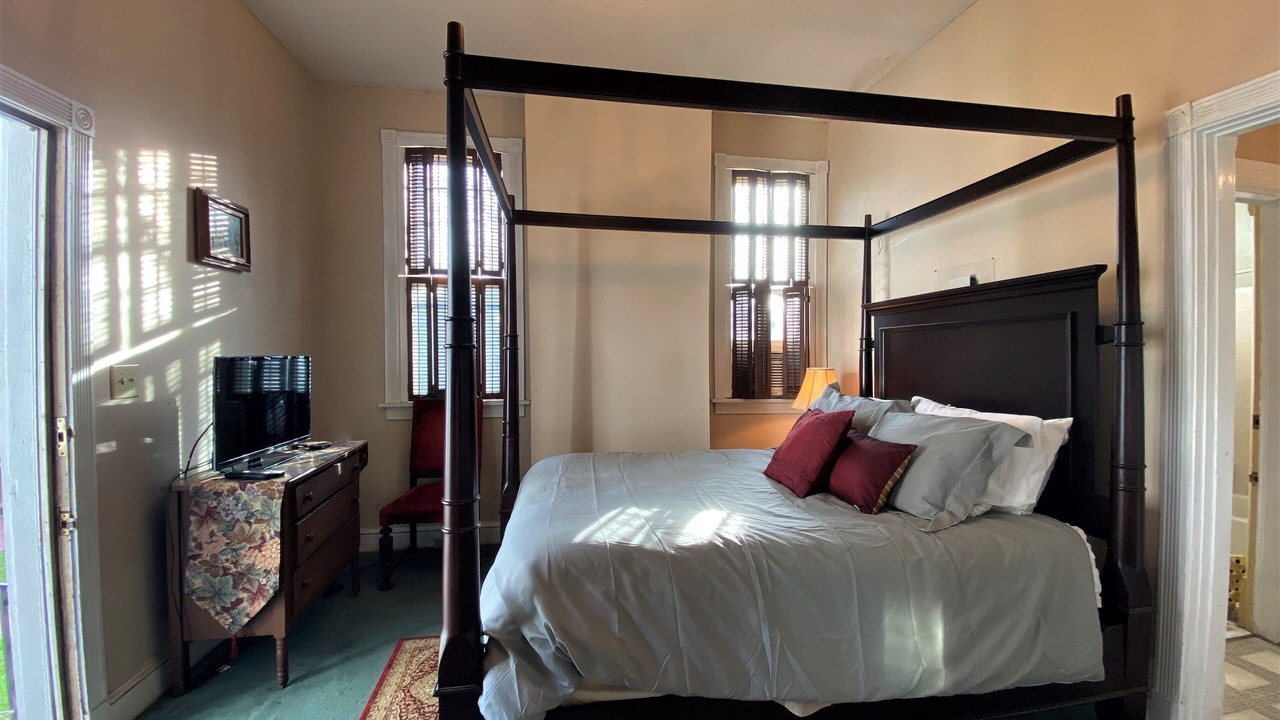 Photo of Bedroom in Olde Town Augusta