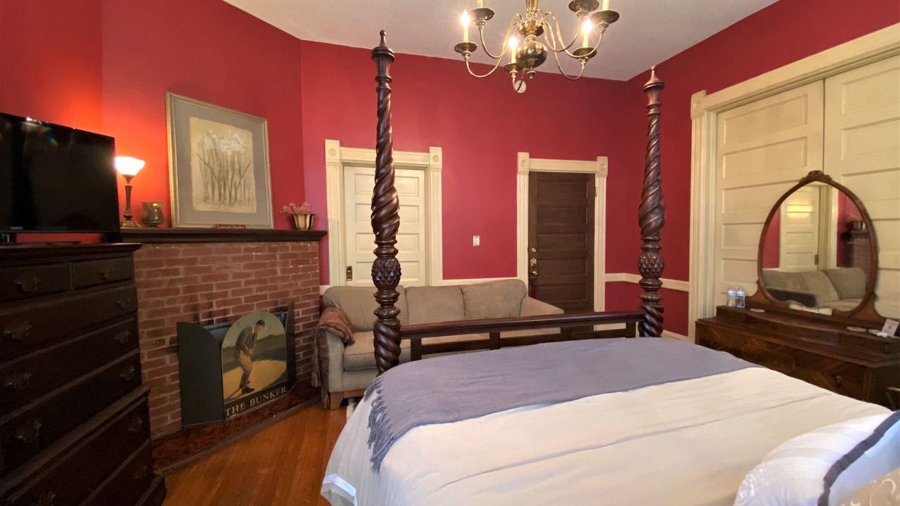 Photo of Bedroom in Olde Town Augusta