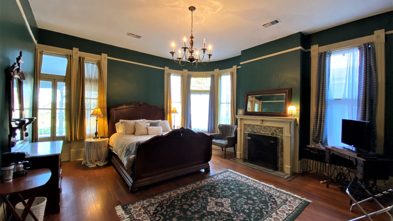 Photo of Livingroom in Olde Town Augusta