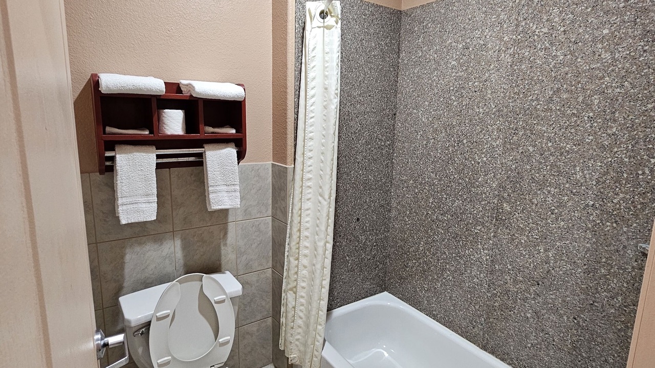 Photo of Bathroom in Hearne