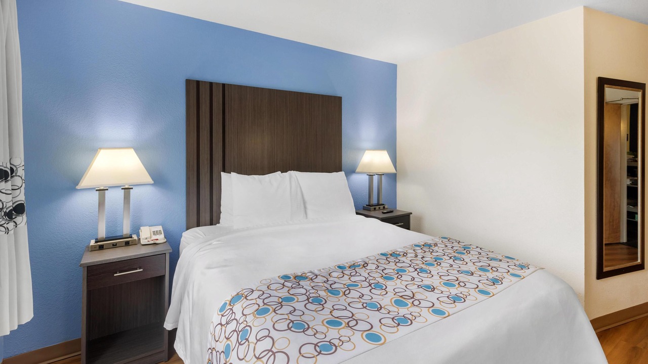 Photo of Bedroom in Niagara Falls