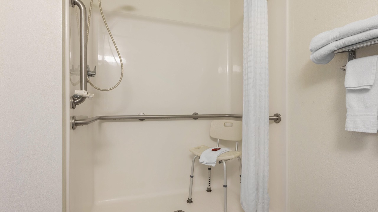 Photo of Bathroom in Niagara Falls
