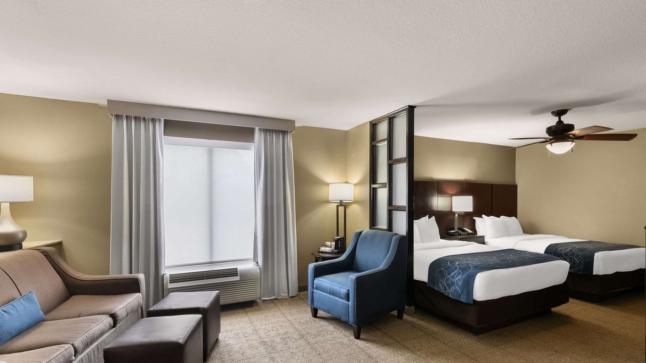 Photo of Others in Commerce