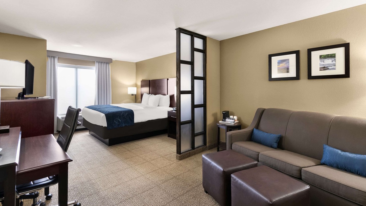 Photo of Others in Commerce