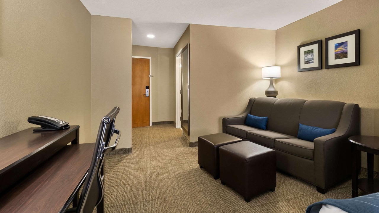 Photo of Others in Commerce