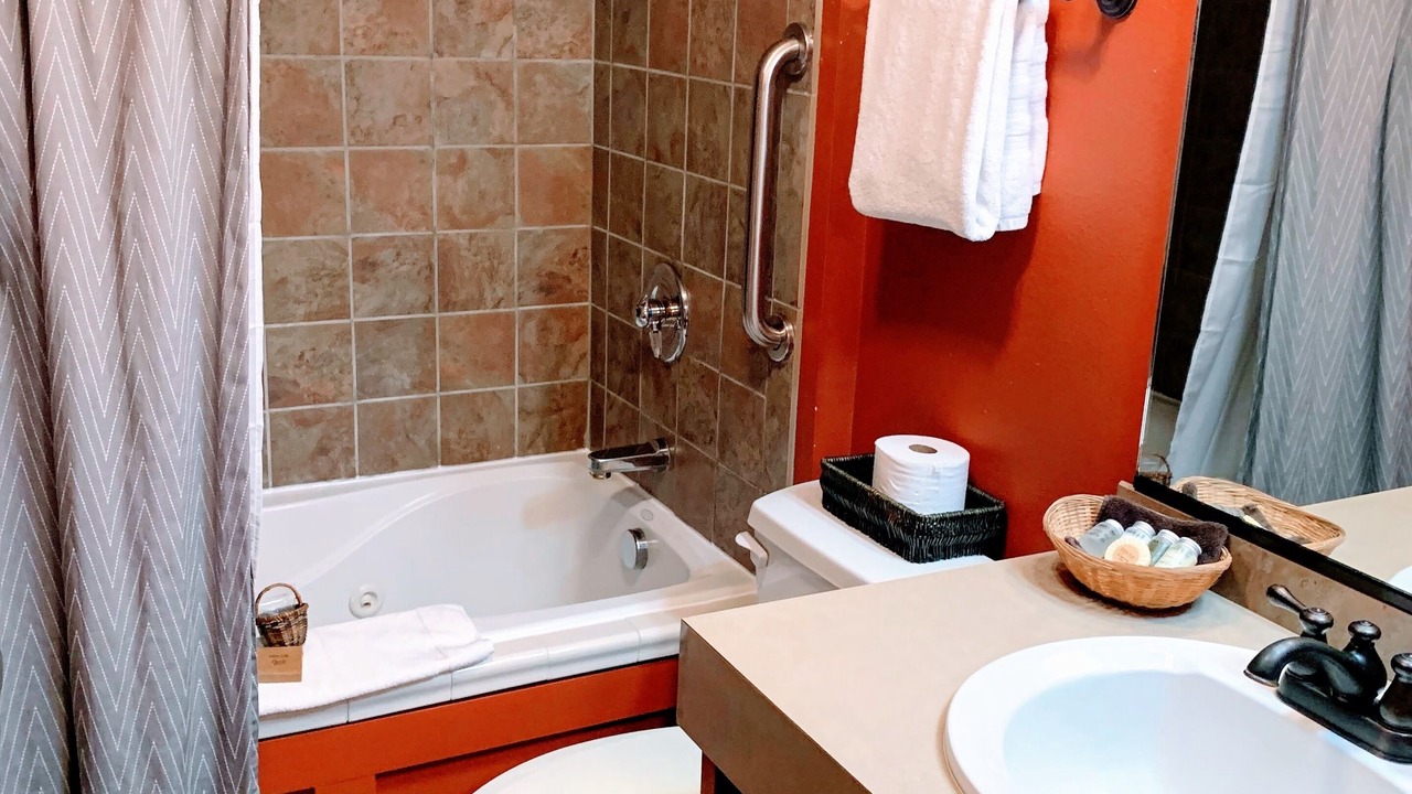 Photo of Bathroom in Ames