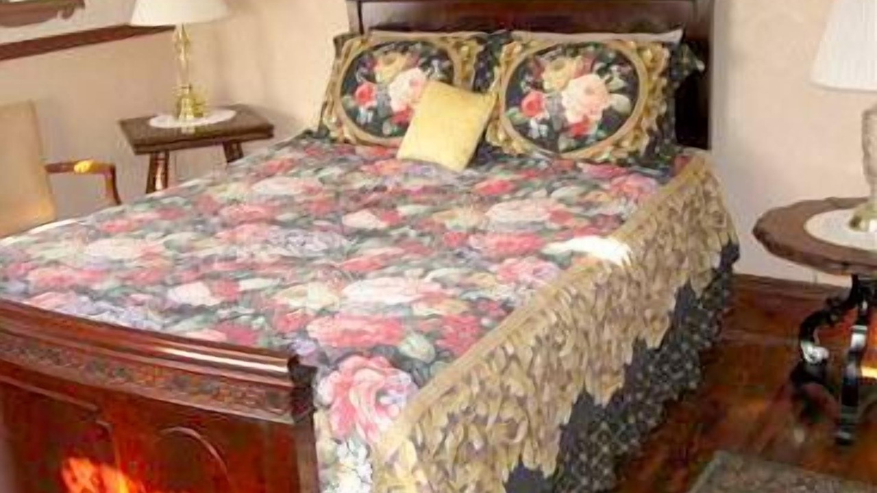 Photo of Bedroom in Downtown