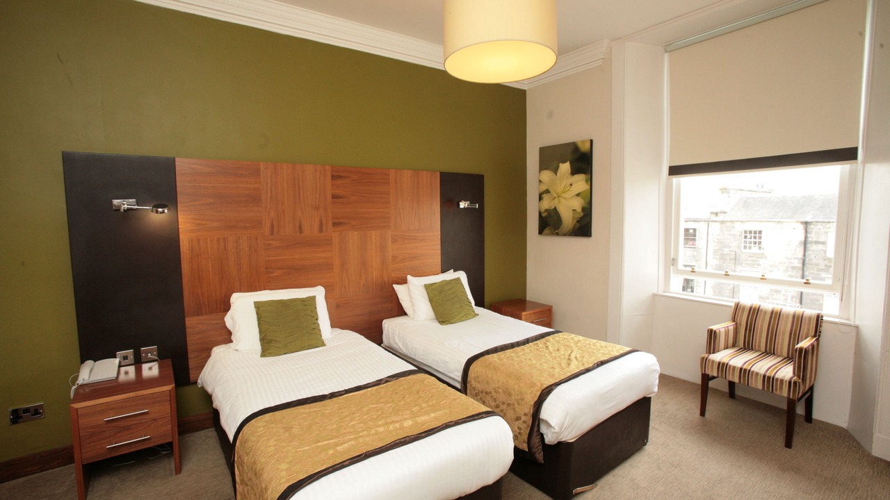 Photo of Bedroom in Kelvinbridge