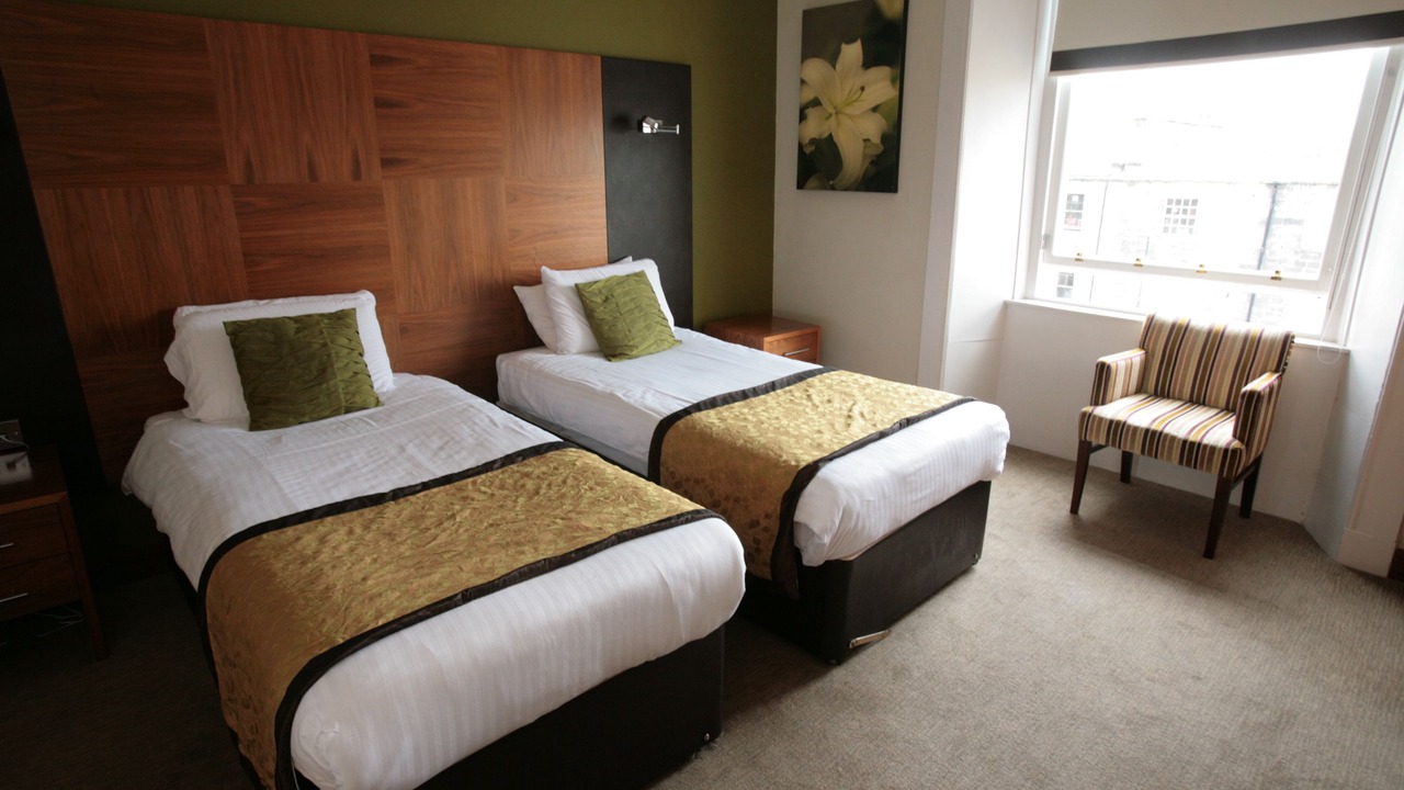 Photo of Bedroom in Kelvinbridge