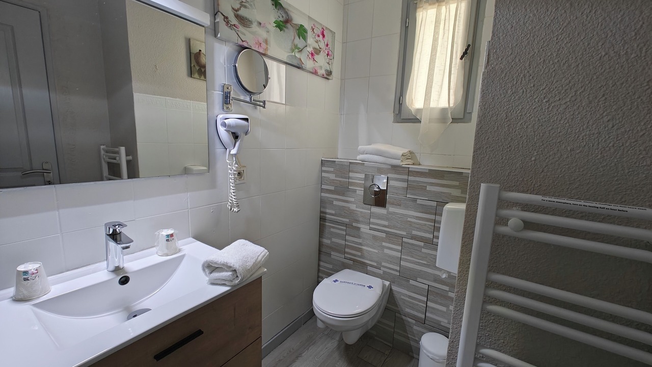 Photo of Bathroom in Tourrettes