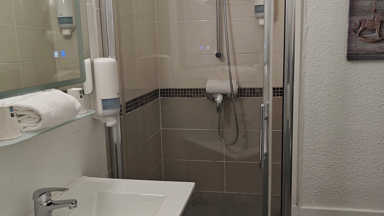 Photo of Bathroom in Tourrettes