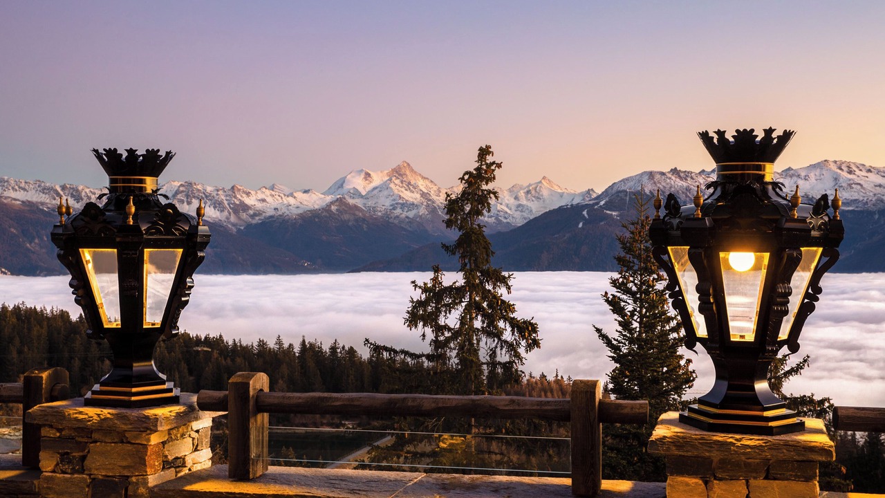 Photo of Outdoor in Lens