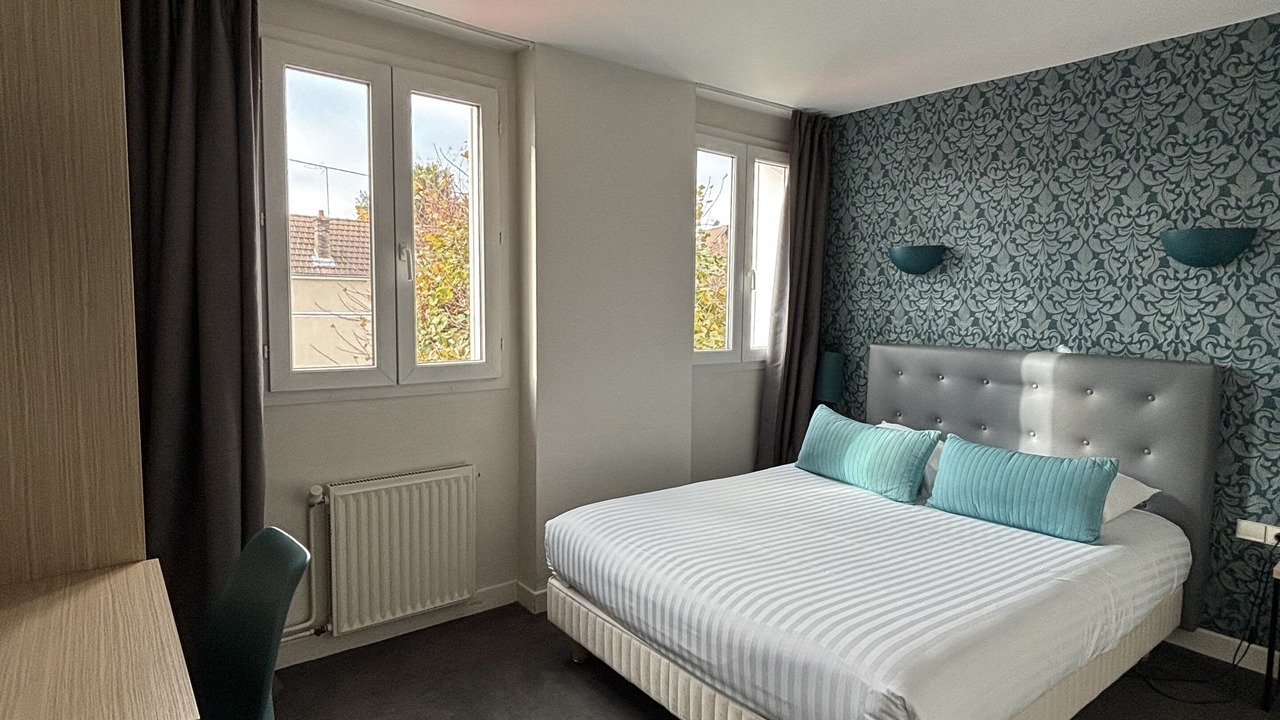 Photo of Bedroom in Troyes