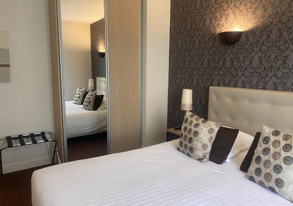 Photo of Bedroom in Troyes