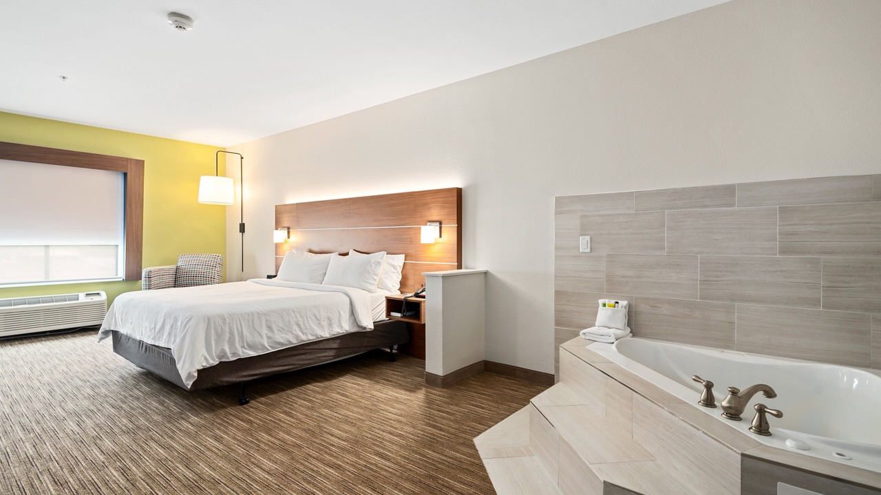 Photo of Bedroom in Van Buren