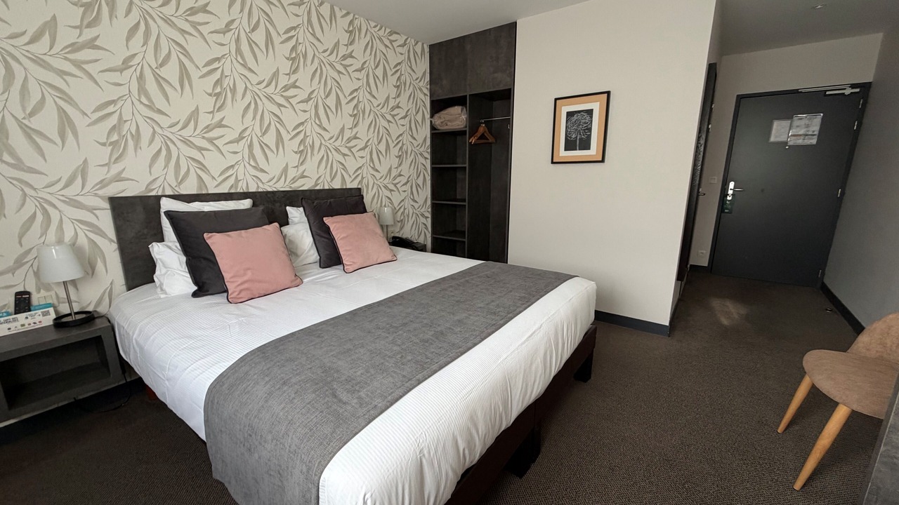 Photo of Bedroom in Lannion