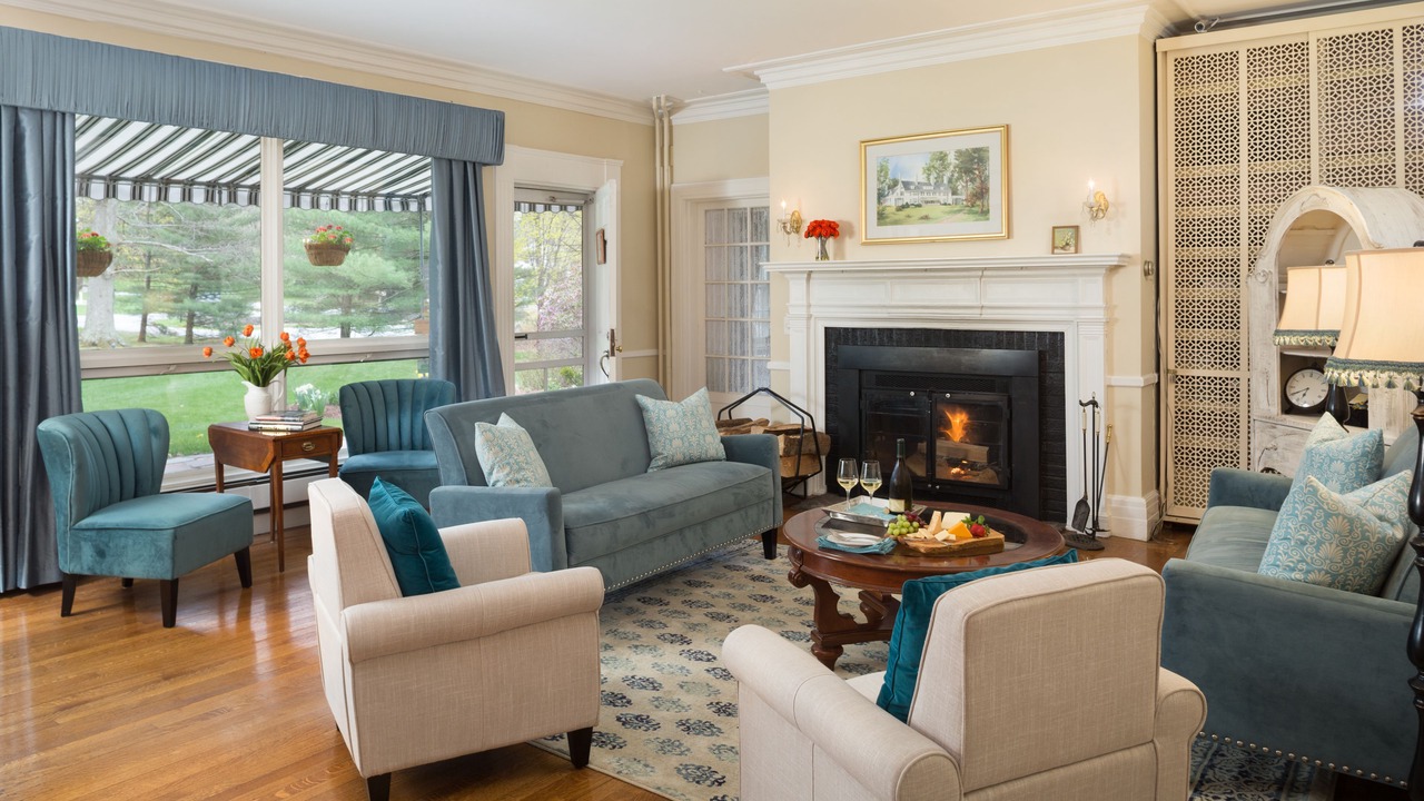 Photo of Others in Old Bennington