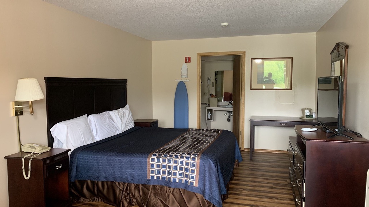 Photo of Bedroom in Glenwood