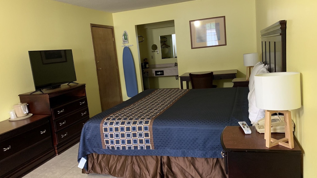 Photo of Bedroom in Glenwood