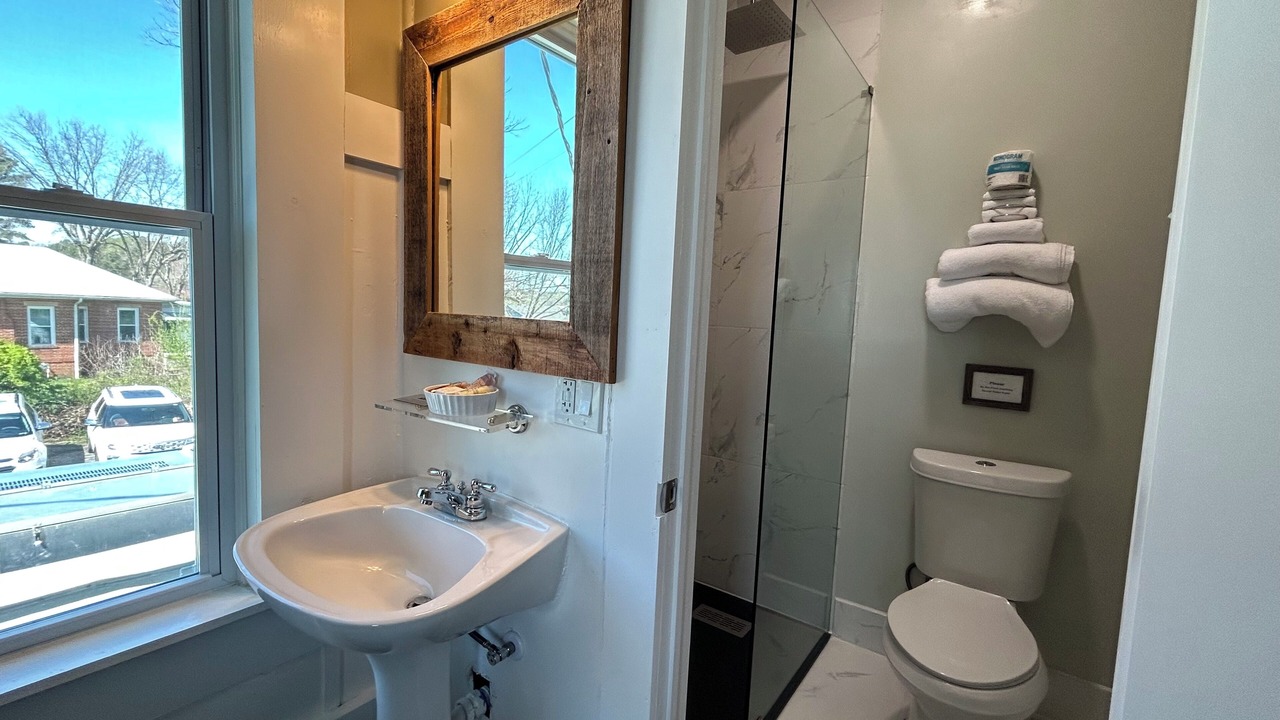 Photo of Bathroom in Jasper