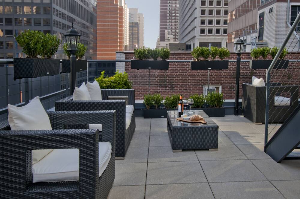 Photo of Patio Balcony in Sutton Place