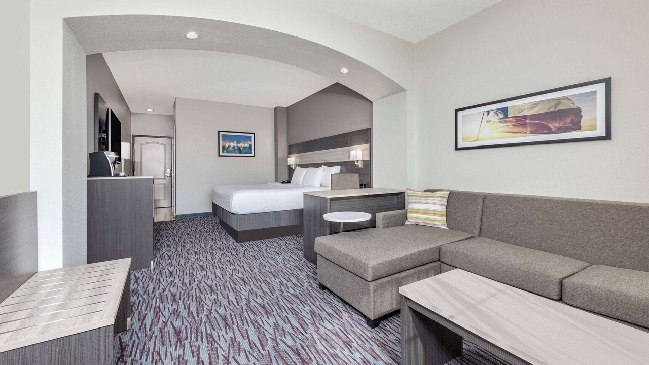 Photo of Bedroom in Allen
