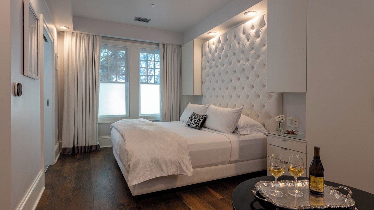 Photo of Bedroom in Midtown