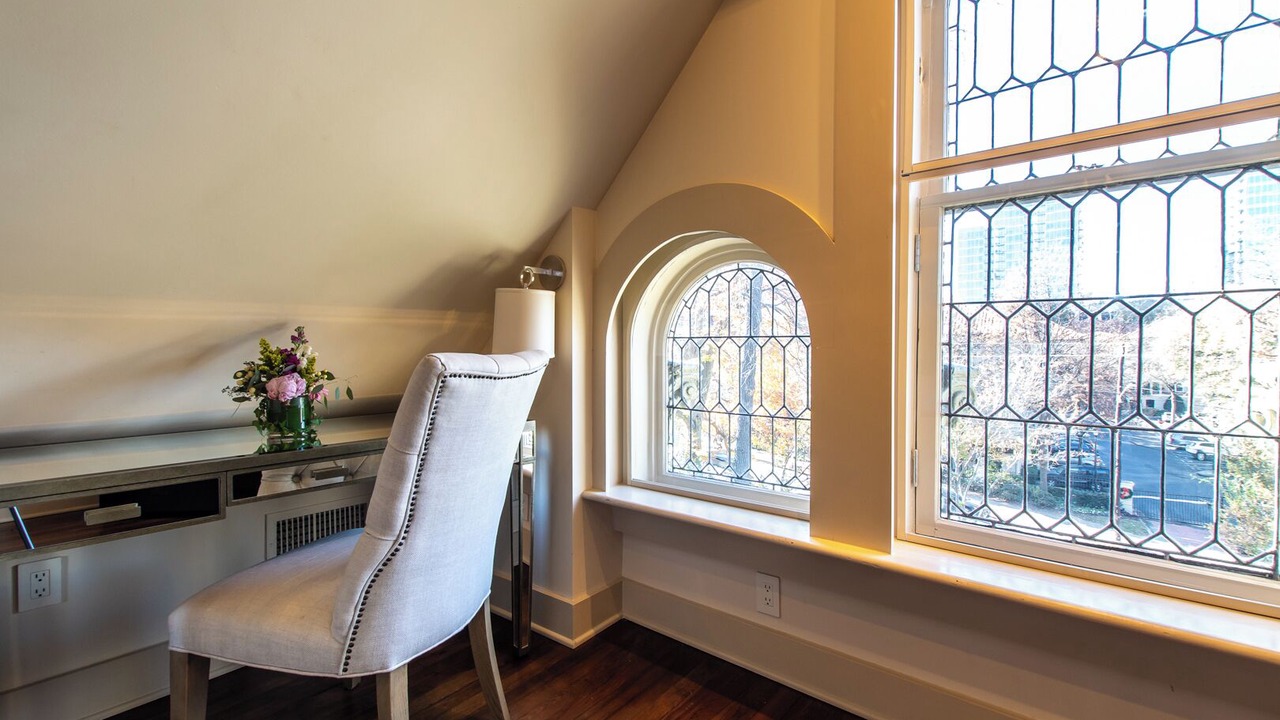 Photo of Bedroom in Midtown