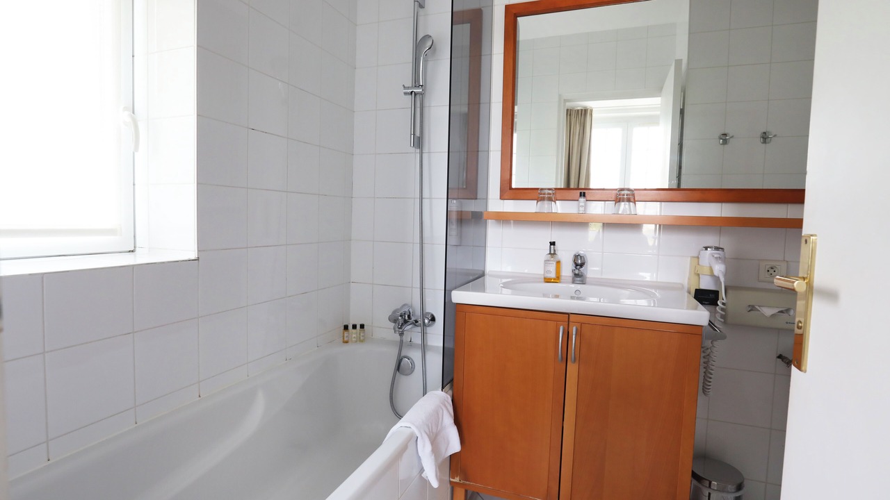 Photo of Bathroom in Pornichet