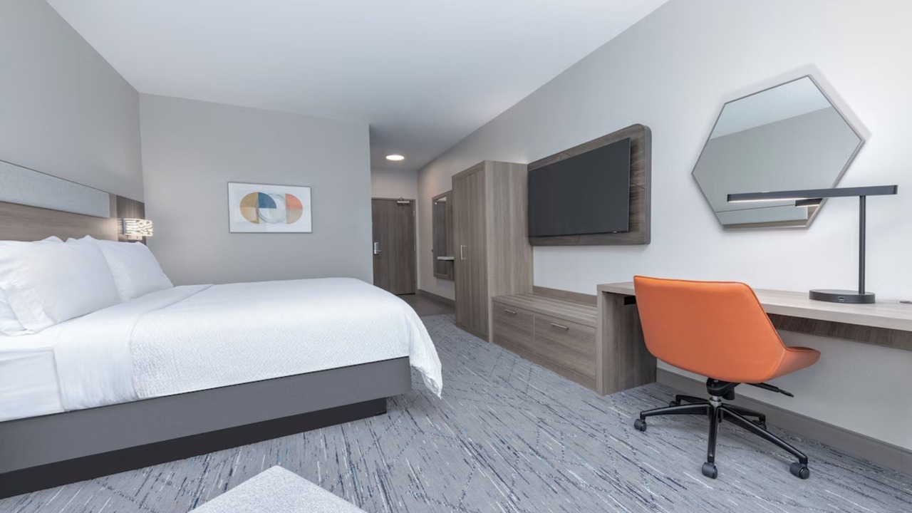 Photo of Bedroom in Beeville