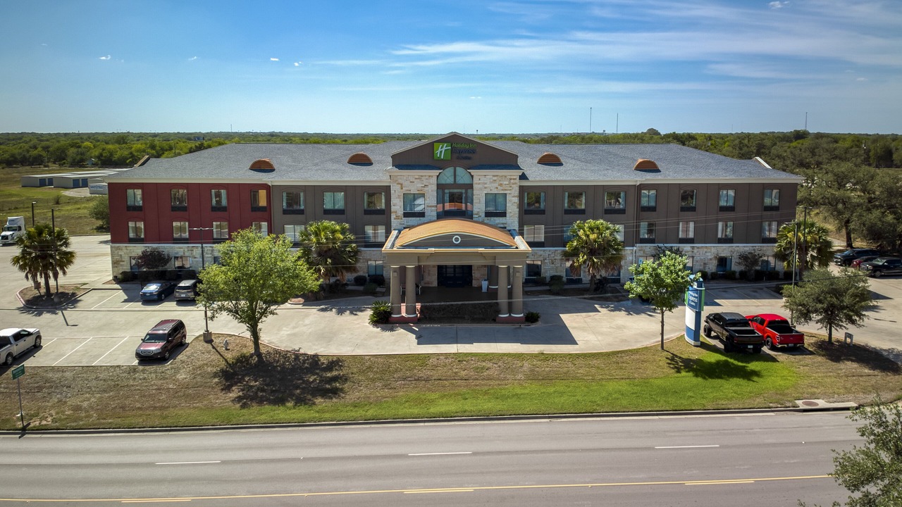 Photo of Outdoor in Beeville
