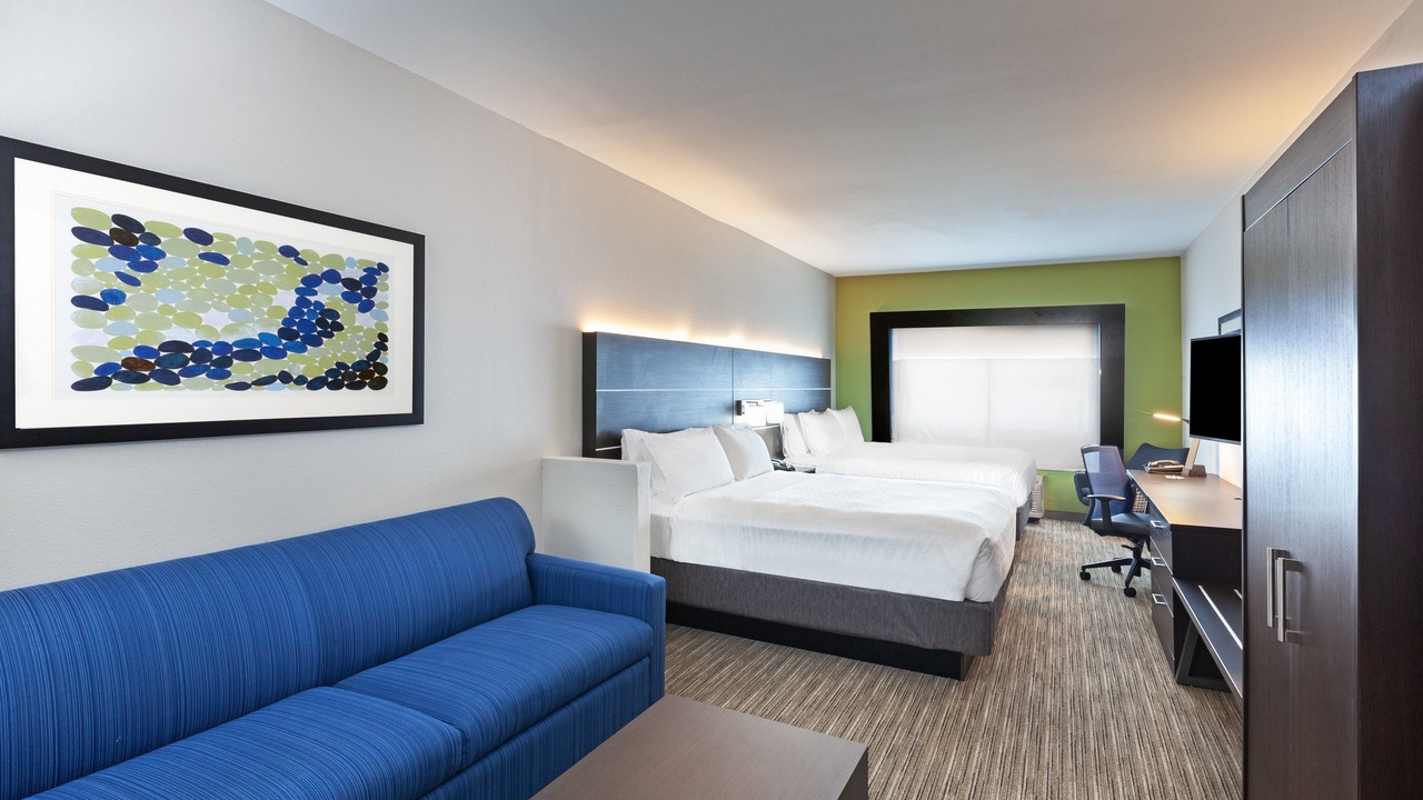 Photo of Bedroom in Sealy
