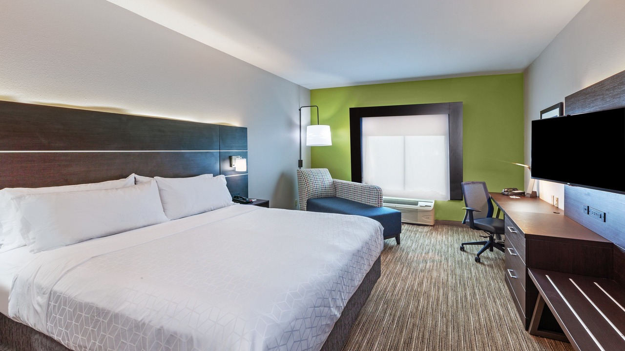Photo of Bedroom in Sealy