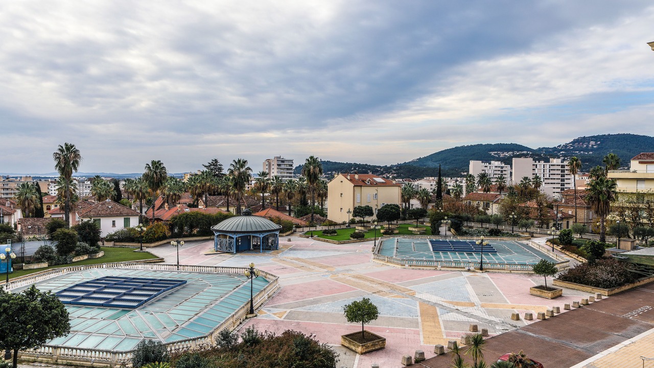 Photo of Bedroom in Hyeres City Centre