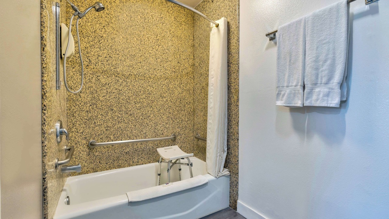 Photo of Bathroom in South Gate