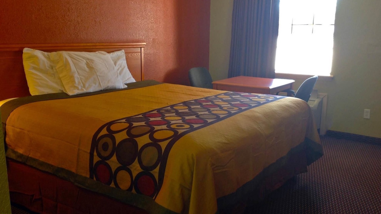 Photo of Bedroom in Pryor