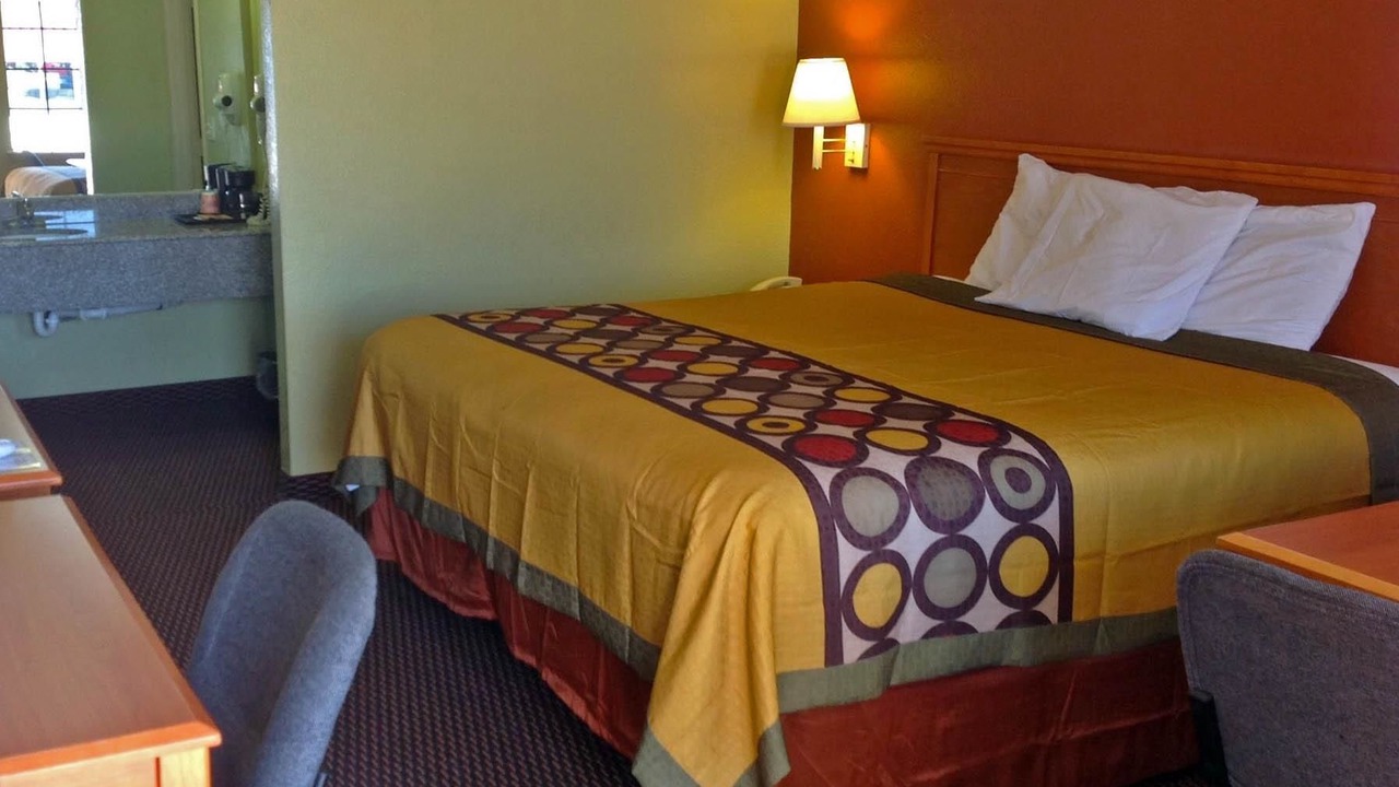 Photo of Bedroom in Pryor