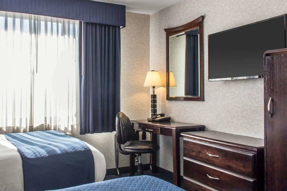 Photo of Bedroom in Queens