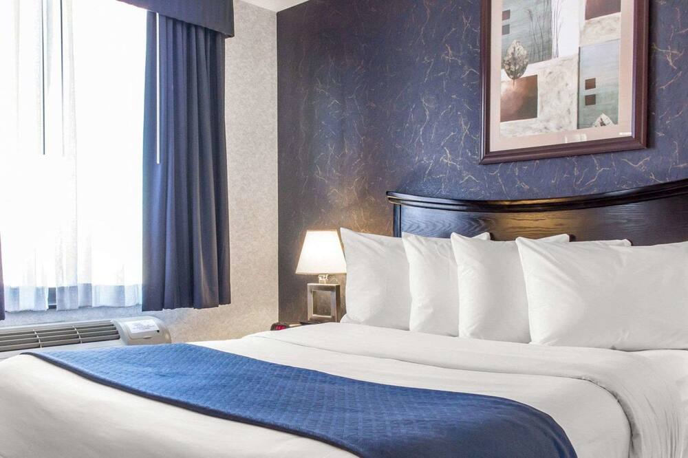 Photo of Bedroom in Queens