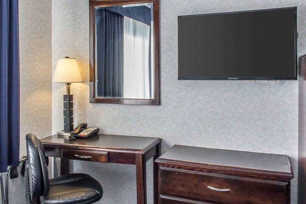 Photo of Bedroom in Queens