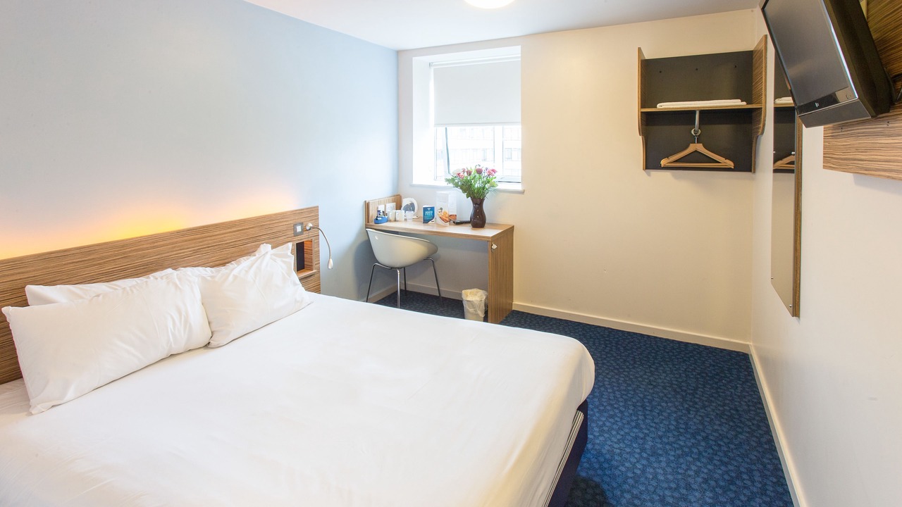 Photo of Bedroom in Wolverhampton